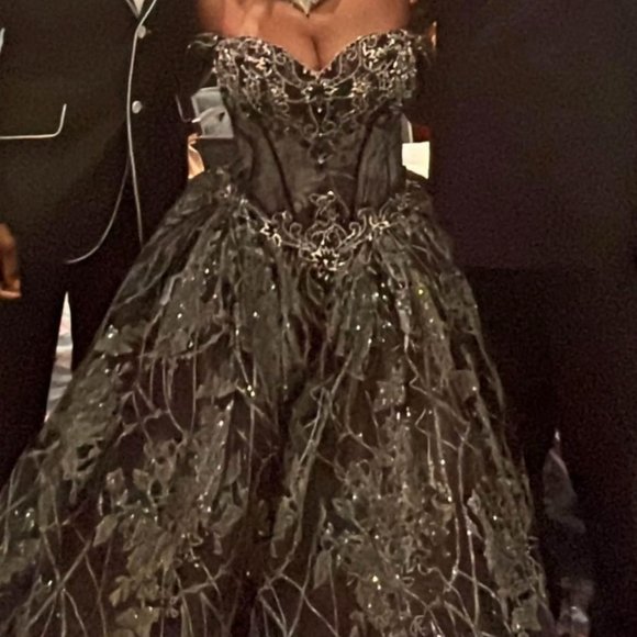 Dress - Picture 1 of 2